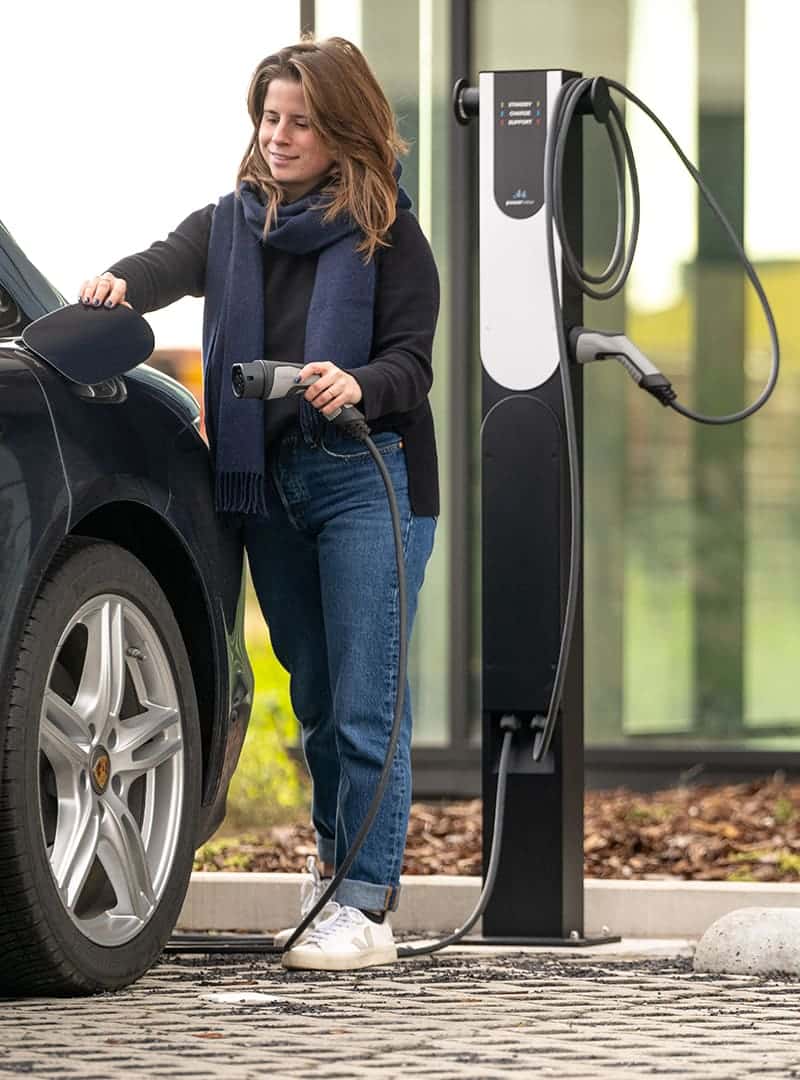 Laura from Powerview starts charging her car